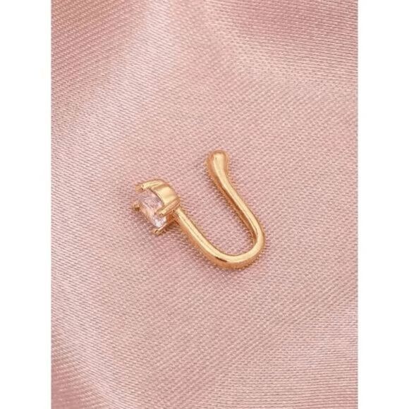 GOLD DIAMOND NOSE RING CUFF - Picture 3 of 6